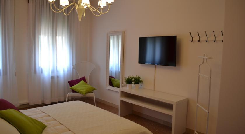 Rio Venice Room photo