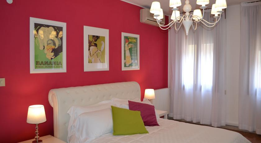Rio Venice Room photo